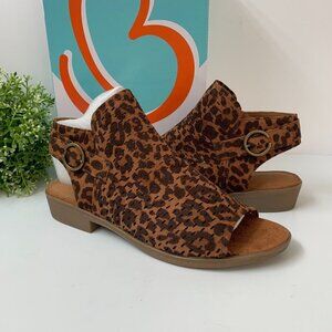 Baretraps Womens Scotlyn Open Toe Flat Cushioned Sandal Sz 5.5M Auburn Brown